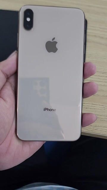 Apple iPhone XS Max 256GB Vàng. Mua bán Điện thoại tại Thành phố Rạch Giá Kiên Giang được đăng bởi Quách  hình 1