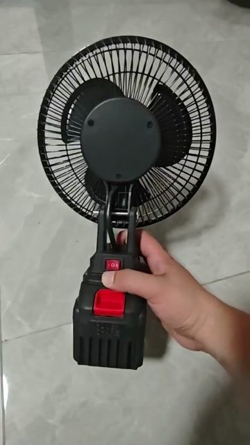 Quạt pin chân pin Makita Không chổi than 2 cấp độ. Mua bán Quạt tại Thành phố Thủ Đức Tp Hồ Chí Minh được đăng bởi Vinh hình 1