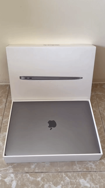 E Bán Macbook Air 2018 8/128 máy cấn xíu ở góc ạ. Mua bán Laptop tại Quận Cầu Giấy Hà Nội được đăng bởi Lê Trà hình 1