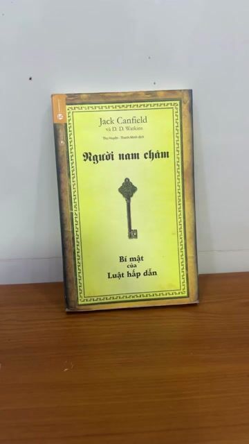 Sách Người Nam Châm - Luật Hấp Dẫn