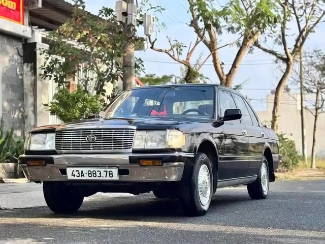 Toyota Crown 1994 2.7 Đen. Mua bán Ô tô tại Quận Ngũ Hành Sơn Đà Nẵng được đăng bởi nhất chí khương hình 1