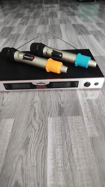 Micro không dây Shure KTV-600 Vàng đồng. Mua bán Tivi, Âm thanh tại Huyện Hóc Môn Tp Hồ Chí Minh được đăng bởi Đức Anh hình 1