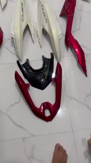 áo click 150 thái lan .. trắng đỏ. Mua bán Phụ tùng xe tại Quận 8 Tp Hồ Chí Minh được đăng bởi tuan  hình 1