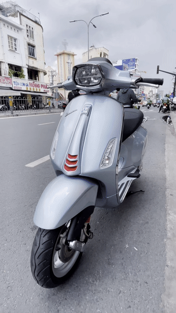 Piaggio Vespa Sprint 125 2020 Xanh băng. Mua bán Xe máy tại Quận Phú Nhuận Tp Hồ Chí Minh được đăng bởi DŨNG HOÀNG  hình 1