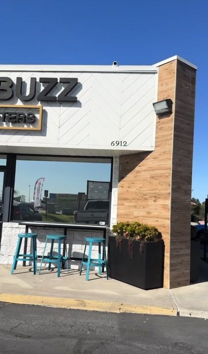 Love me a good açaí bowl 😋 the one from Better Buzz is SO good 