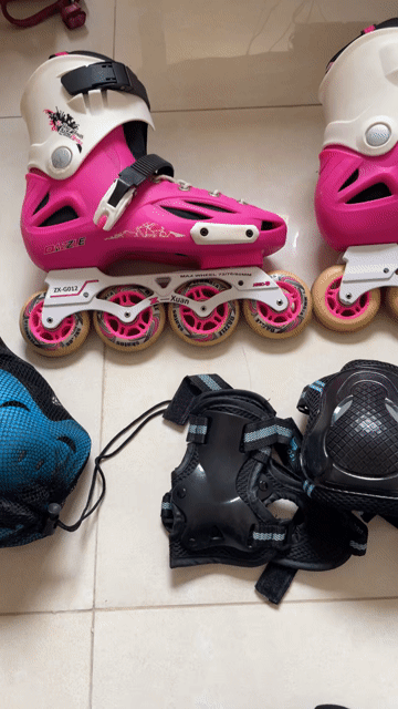 Giày trượt patin người lớn hồng size 38/41. Mua bán Đồ thể thao, Dã ngoại tại Quận Thanh Xuân Hà Nội được đăng bởi Anh Nhat Tran hình 1