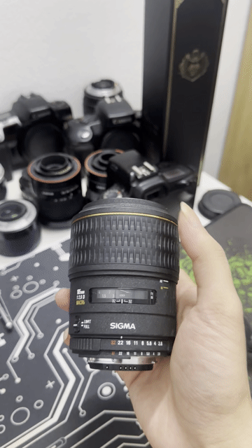 Ống kính Sigma 105mm f2.8 macro Nikon FF. Mua bán Máy ảnh, Máy quay tại Quận Nam Từ Liêm Hà Nội được đăng bởi Nguyễn Xuân Linh hình 1
