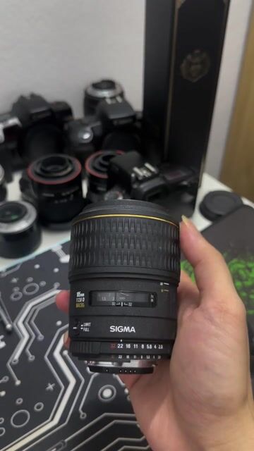 Ống kính Sigma 105mm f2.8 macro Nikon FF. Mua bán Máy ảnh, Máy quay tại Quận Nam Từ Liêm Hà Nội được đăng bởi Nguyễn Xuân Linh hình 1