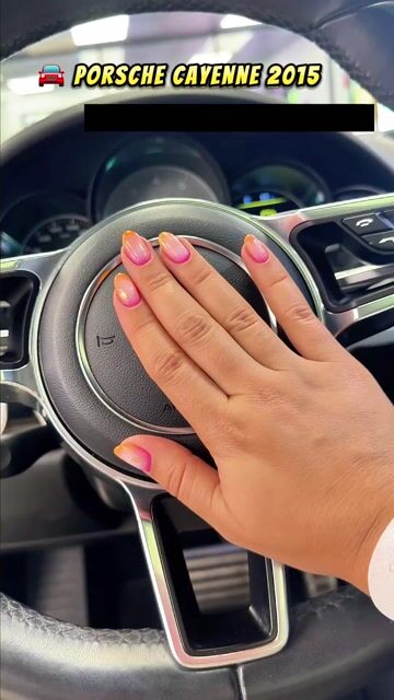 2015 Porsche Cayenne video thumbnail