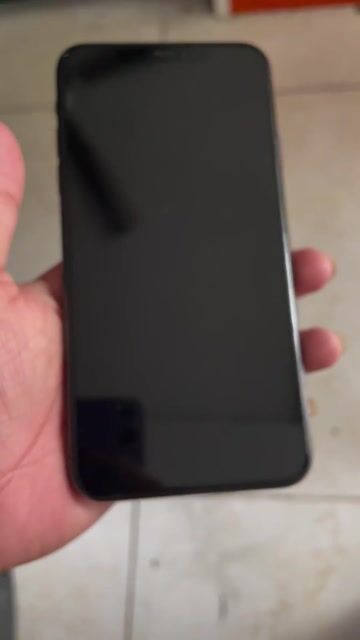 Apple iPhone 11 Pro Max 256GB Đốm mực nhỏ. Mua bán Điện thoại tại Quận 11 Tp Hồ Chí Minh được đăng bởi Nguyễn Tấn Hùng hình 1
