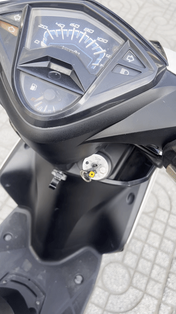 Yamaha Luvias Fi 2014 Trắng đen. Mua bán Xe máy tại Quận Bình Thạnh Tp Hồ Chí Minh được đăng bởi văn vũ hình 1
