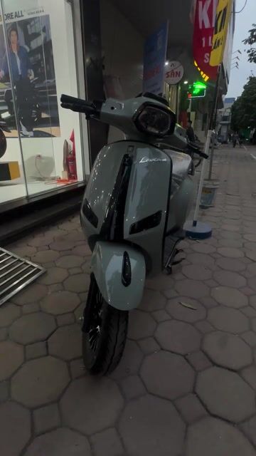 VESPA LAVIA HÃNG YAKA CHÍNH HÃNG RẺ & CHẤT. Mua bán Xe máy tại Quận Thanh Xuân Hà Nội được đăng bởi Đỗ vân hình 1