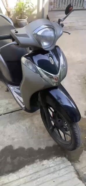 Honda SH mode 2018 Xám. Mua bán Xe máy tại Quận Cẩm Lệ Đà Nẵng được đăng bởi Nguyễn Minh Khôi hình 1