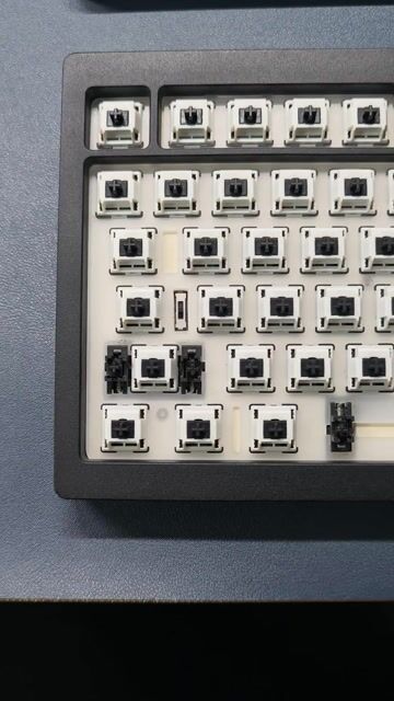 Bàn phím cơ Monsgeek M1W SP V3. Mua bán Phụ kiện (Màn hình, Chuột...) tại Thành phố Bến Tre Bến Tre được đăng bởi Phạm Văn hình 1