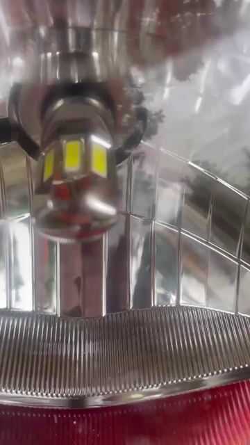 Honda Vision màu Đỏ. Mua bán Xe máy tại Thị xã Phú Mỹ Bà Rịa - Vũng Tàu được đăng bởi Lê  Thanh Hải  hình 1