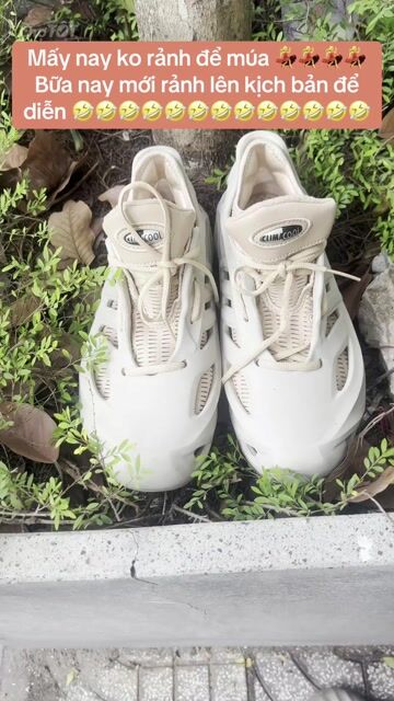Giày thể thao Adidas Trắng kem 43/44 Unisex. Mua bán Giày dép tại Huyện Bình Chánh Tp Hồ Chí Minh được đăng bởi NHÃ hình 1