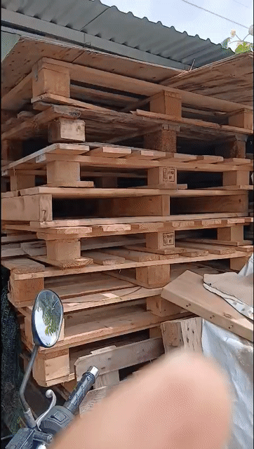 Ván gỗ thông 20cm x 3m và pallet gỗ thông. Mua bán Nội thất, đồ gia dụng khác tại Huyện Đức Hòa Long An được đăng bởi Nam hình 1