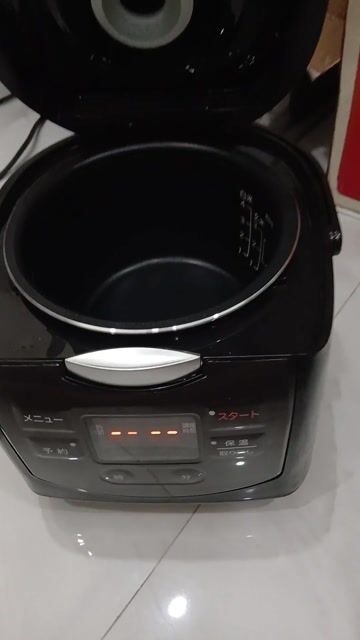 Nồi cơm điện nội địa nhật. Mua bán Bếp, lò, đồ điện nhà bếp tại Huyện Cam Lâm Khánh Hòa được đăng bởi Tạ Tín hình 1