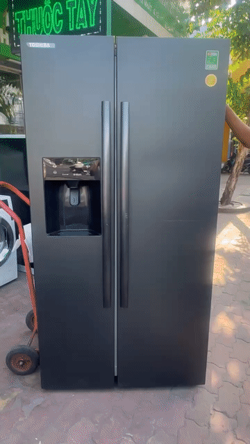Tủ lạnh Toshiba Inverter 409L Đen. Mua bán Tủ lạnh tại Quận Gò Vấp Tp Hồ Chí Minh được đăng bởi Điện Máy Phát Đạt hình 1