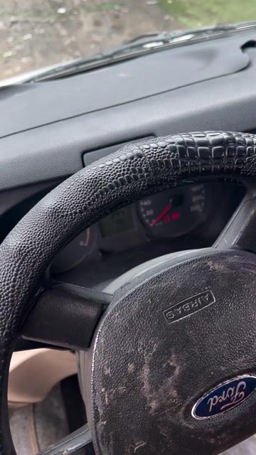 Xe khách Ford Transit Bạc. Mua bán Ô tô tại Quận Bình Tân Tp Hồ Chí Minh được đăng bởi Trương Ngọc Quý Bảo hình 1