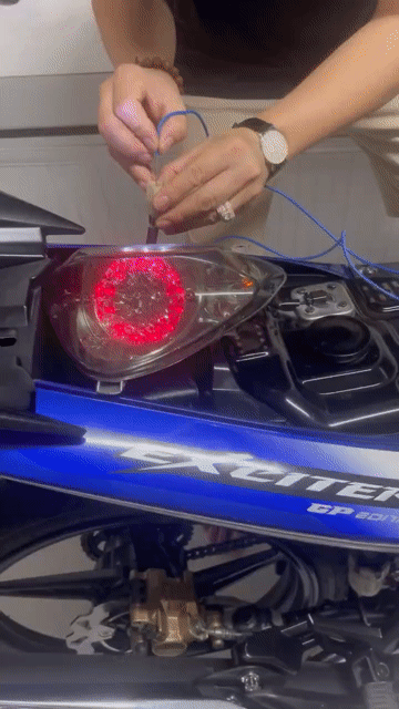 Đèn hậu Appi Exciter nhỏ Khói. Mua bán Phụ tùng xe tại Huyện Vĩnh Thạnh Cần Thơ được đăng bởi Minh Trúc hình 1