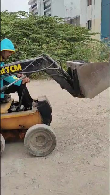 Máy xúc lật Bobcat TCM Vàng Đen Đã qua sử dụng. Mua bán Phương tiện khác tại Quận 7 Tp Hồ Chí Minh được đăng bởi NguyenLong hình 1