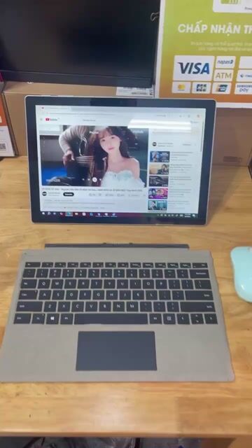 Microsoft Surface Pro 5 i5 8GB/256GB. Mua bán Laptop tại Quận Tân Phú Tp Hồ Chí Minh được đăng bởi LAPTOPTOTVN hình 1
