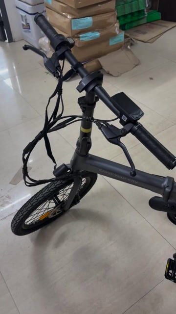 Xe đạp điện Ado A20 Lite Xám. Mua bán Xe đạp tại Thành phố Buôn Ma Thuột Đắk Lắk được đăng bởi Trung Khánh hình 1