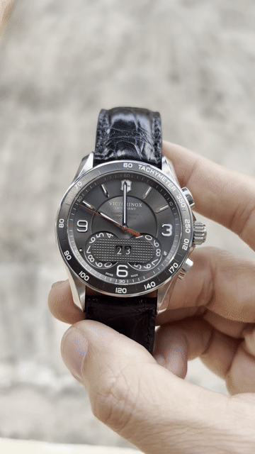 Đồng hồ Victorinox Swiss Army 241616. Mua bán Đồng hồ tại Thị xã Sơn Tây Hà Nội được đăng bởi Nguyễn xuân vị hình 1