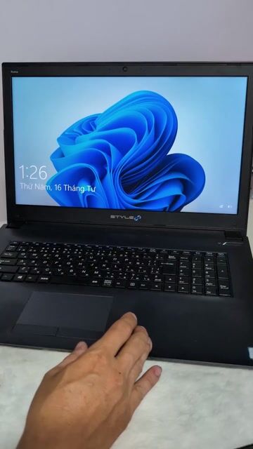 Laptop 17.3inch i7-7700HQ R8/ssd500gb . Mua bán Laptop tại Huyện Long Thành Đồng Nai được đăng bởi laptop cũ giá rẻ hình 1