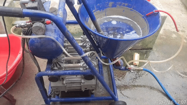 Máy phun sơn 2 động cơ Xanh 2020 Đã sử dụng. Mua bán Đồ chuyên dụng, Giống nuôi trồng tại Huyện Trảng Bàng Tây Ninh được đăng bởi Nguyễn Minh Thiện hình 1