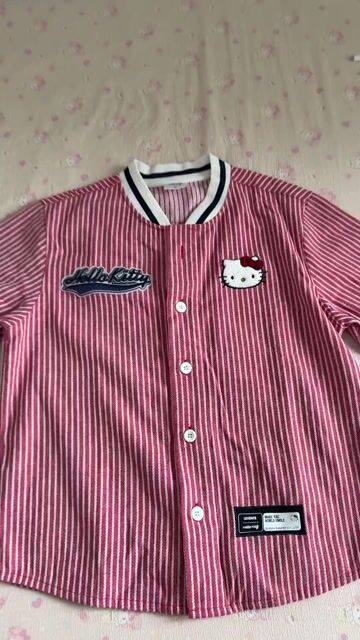 Áo Levents Unisex size 3. Mua bán Quần áo tại Quận 8 Tp Hồ Chí Minh được đăng bởi Phạm Nguyễn Yến Quyên  hình 1