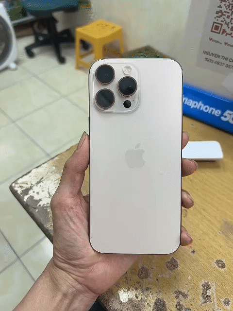 iPhone 16 Pro Max 256GB vàng. Mua bán Điện thoại tại Quận Ba Đình Hà Nội được đăng bởi CôngGermany hình 1