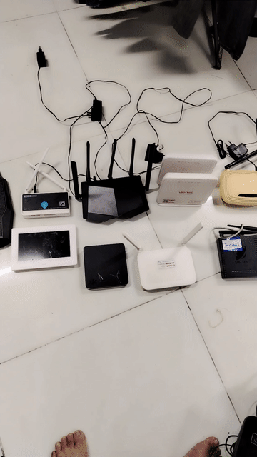 TP-Link VNPT Viettel Đen Trắng Kem. Mua bán Phụ kiện (Màn hình, Chuột...) tại Thành phố Biên Hòa Đồng Nai được đăng bởi Hoài Em hình 1