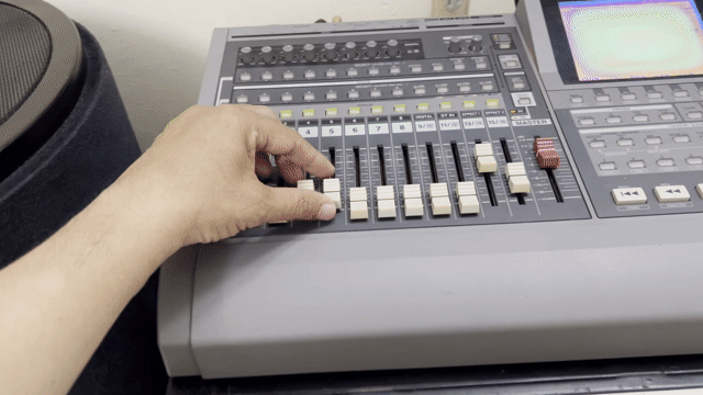 Electro-Voice S-80 (EV S80) bass 20cm. Mua bán Tivi, Âm thanh tại Quận Tân Bình Tp Hồ Chí Minh được đăng bởi Nguyễn Ngọc hình 1