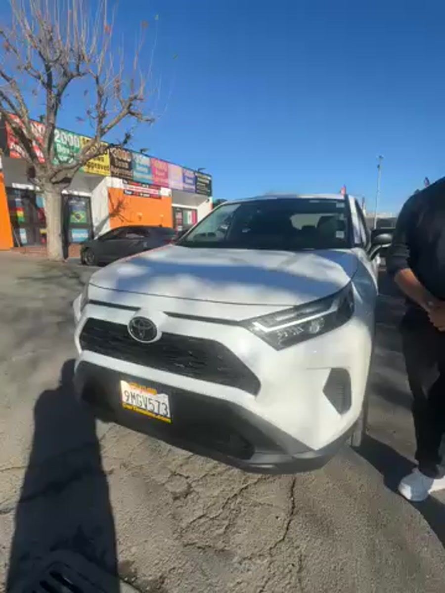 Video thumbnail for 2024 Toyota RAV4