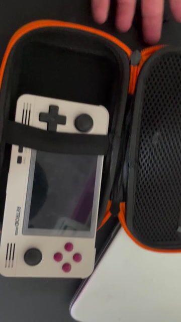 Máy chơi game Retroid Pocket 2+. Mua bán Thiết bị chơi game tại Quận Hai Bà Trưng Hà Nội được đăng bởi  Quan Vũ hình 1