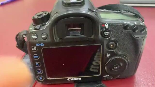 Máy ảnh Canon 5D Mark III ngoại hình trung bình. Mua bán Máy ảnh, Máy quay tại Quận Thanh Xuân Hà Nội được đăng bởi Đỗ Thị Thùy Dung hình 1