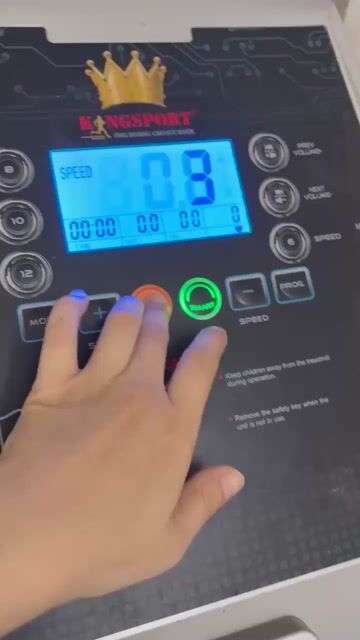 Máy chạy bộ Kingsport Đen, Xám còn mới. Mua bán Đồ thể thao, Dã ngoại tại Quận Bắc Từ Liêm Hà Nội được đăng bởi Ngân hình 1
