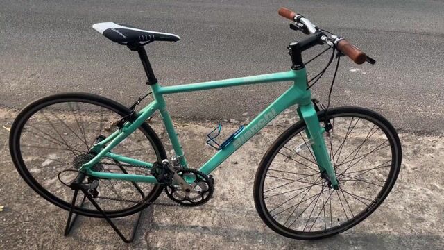 Xe Touring 🇮🇹 Bianchi Roma IV 700c Khung Nhôm. Mua bán Xe đạp tại Thành phố Thuận An Bình Dương được đăng bởi Minh khánh hình 1