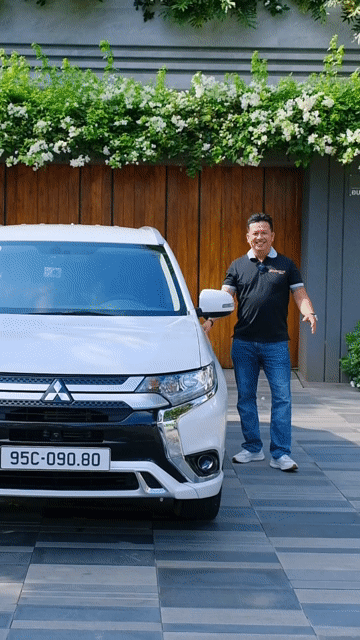 Mitsubishi Outlander 2023 Trắng 49000 km. Mua bán Ô tô tại Thành phố Thủ Đức Tp Hồ Chí Minh được đăng bởi Phạm Lê Thương hình 1