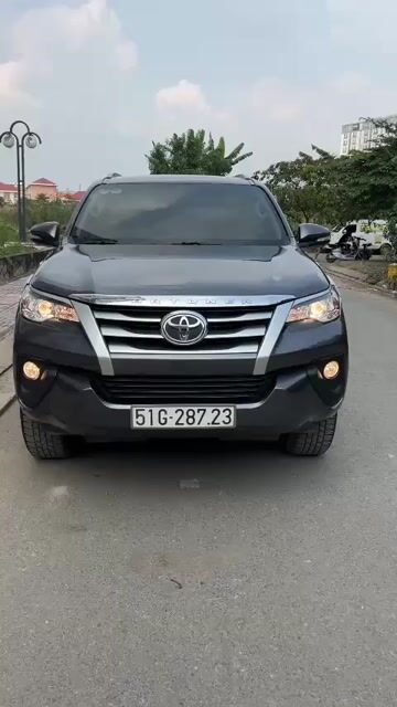 Toyota Fortuner dầu model 2017 nhập Indo không KD. Mua bán Ô tô tại Quận Gò Vấp Tp Hồ Chí Minh được đăng bởi Phan Trung Quân hình 1