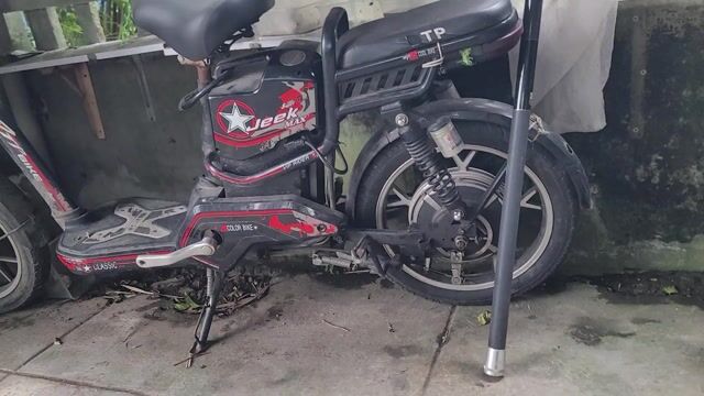 Xe đạp điện màu Đen Đã sử dụng. Mua bán Xe điện tại Thành phố Huế Thừa Thiên Huế được đăng bởi Võ Ba hình 1