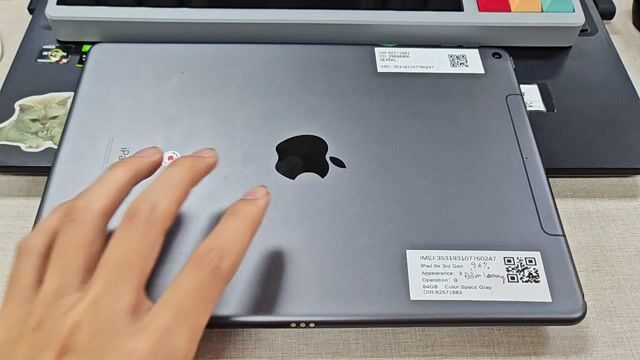 Apple iPad Air 3 LTE 64GB Xám. Mua bán Máy tính bảng tại Thành phố Qui Nhơn Bình Định được đăng bởi Trương Quốc Tuấn hình 1