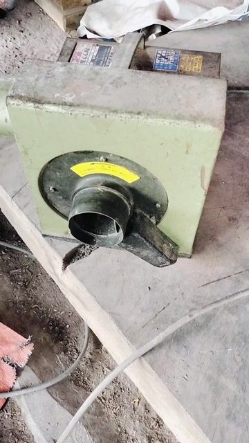 Máy hút bụi Makita 410. Mua bán Thiết bị vệ sinh, nhà tắm tại Huyện Củ Chi Tp Hồ Chí Minh được đăng bởi Hoán Gỗ Mỹ nghệ hình 1