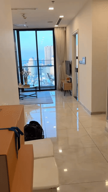 Mua bán Căn hộ Chung cư Vinhomes Golden River BaSon Quận 1 Tp Hồ Chí Minh diện tích 70 m² giá 14,5 tỷ
