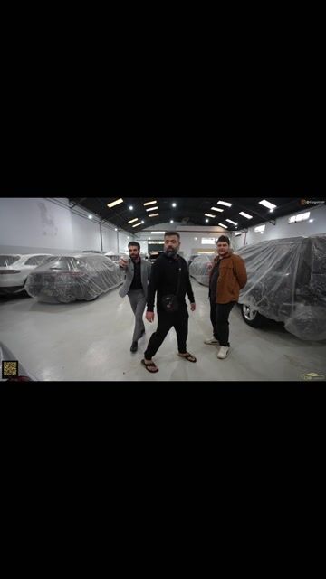 CARRO DO LUTADOR POATÃ APARECE NA LOJA DE LUXO