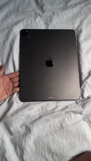 Apple iPad Pro 12.9 Gen 4 256GB. Mua bán Máy tính bảng tại Quận Tân Bình Tp Hồ Chí Minh được đăng bởi Hoàng Dũng hình 1