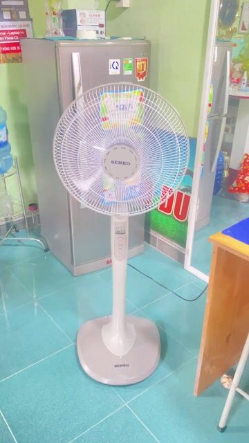 Quạt đứng Senko 65W Trắng. Mua bán Quạt tại Thành phố Dĩ An Bình Dương được đăng bởi HOÀNG NAM hình 1