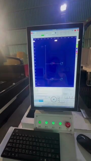 Máy cắt laser JDGF 3000W 3m x 1.5m + nén khí 15kw. Mua bán Đồ chuyên dụng, Giống nuôi trồng tại Huyện Bến Lức Long An được đăng bởi Duyên máy cơ khí hình 1
